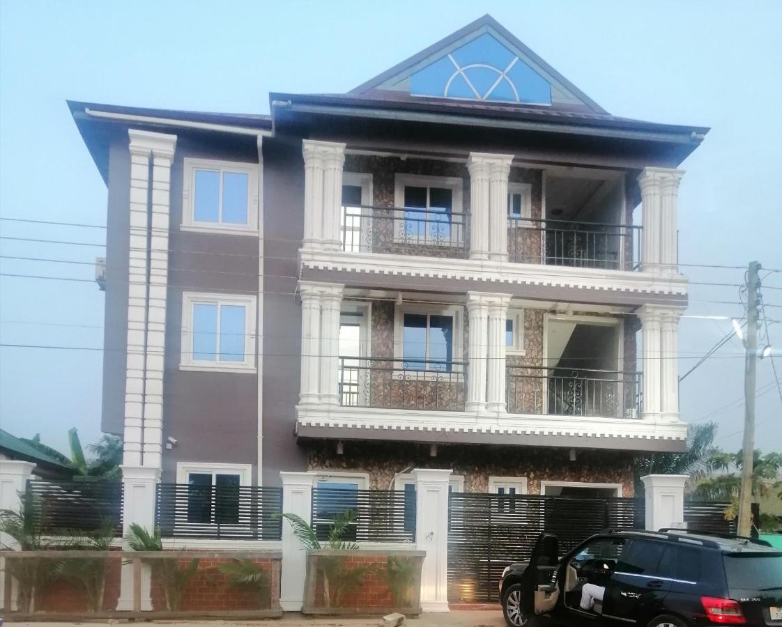 Terra Santa Lodgings Akkra Exterior foto